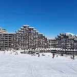 Jolie Etage Eleve Aux Pieds Vue Pistes - Fr-1-181-2859 Apartment