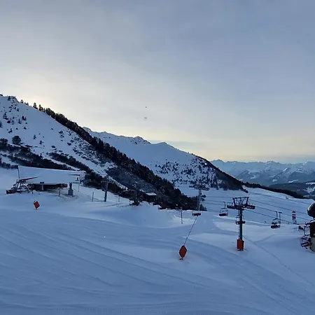 Jolie Etage Eleve Aux Pieds Vue Pistes - Fr-1-181-2859 La Plagne