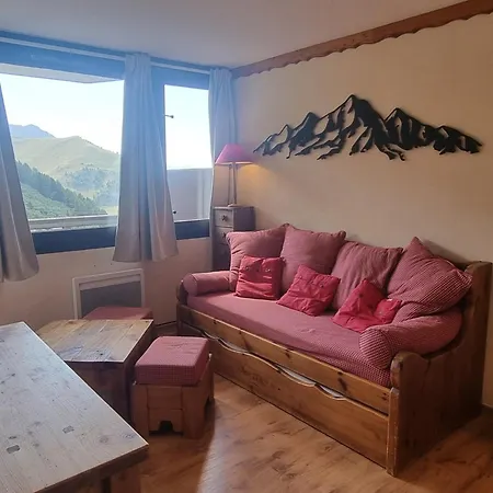 Appartement Jolie Etage Eleve Aux Pieds Vue Pistes - Fr-1-181-2859