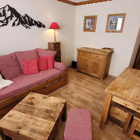 Jolie Etage Eleve Aux Pieds Vue Pistes Appartement *
