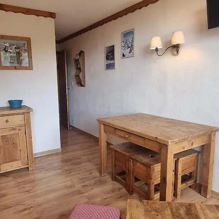 Appartement Jolie Etage Eleve Aux Pieds Vue Pistes